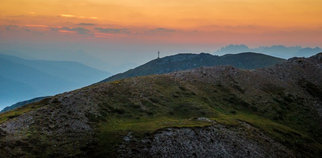 mountain cross photo